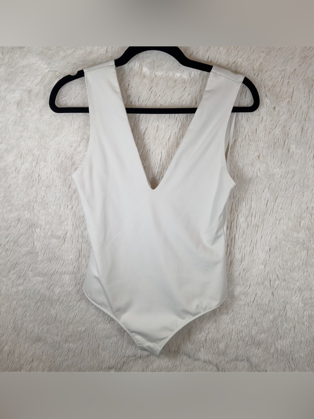 Intimately Free People White V Neck Sleeveless Women Bodysuit Snap Button Medium